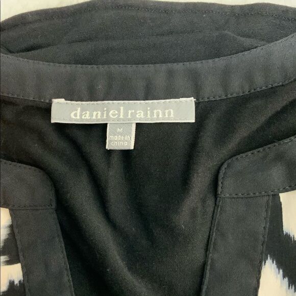 Daniel Rainn blouse  - Picture 4 of 5